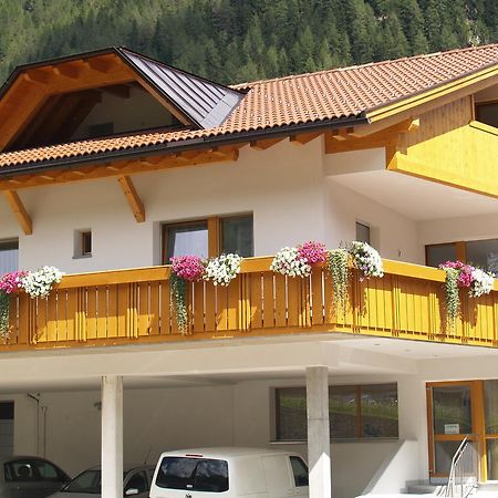 Cafe Schneider Bed and Breakfast Lappago Exterior foto