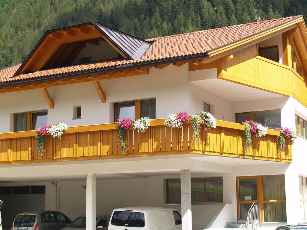 Cafe Schneider Bed and Breakfast Lappago Exterior foto